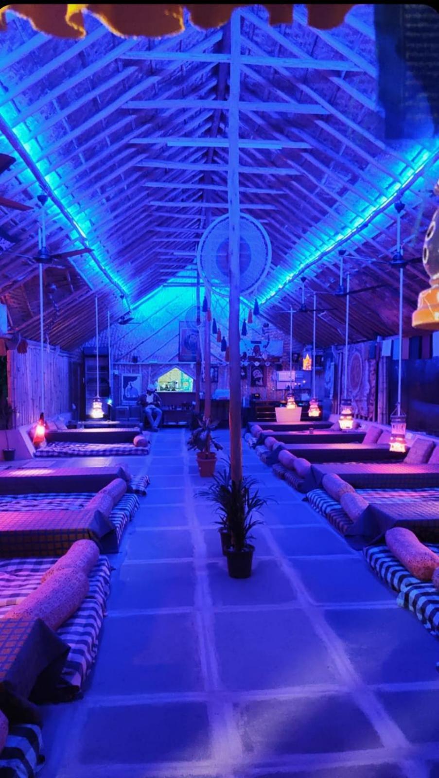 Om Shanti Om Home Stay & Cafe Hampi Buitenkant foto